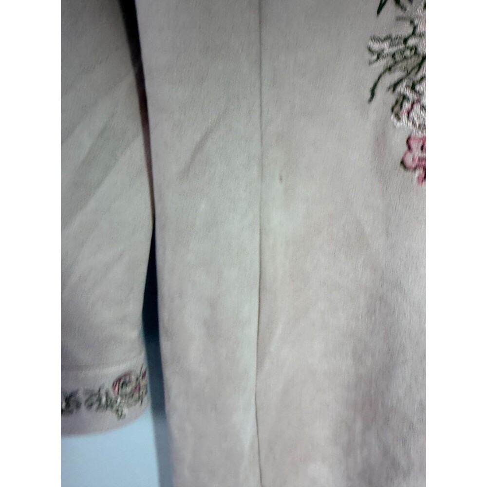 Modesees Womens Blush Faux Suede Embroidered Floral Button Shirt NWT Small - Picture 10 of 14